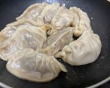 A picture of step 6 of Beef Gyoza.