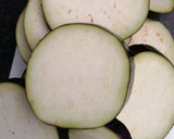 Foto del paso 1 de la receta: Ensalada de berenjena y Mozzarella