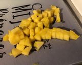 Une image de l'étape 3 de Crevettes black tiger à l'ananas sauce crémeuse curry, coco.