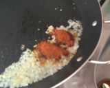 Foto del paso 3 de la receta: Arroz con camarones y calamares