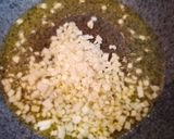 Foto del paso 2 de la receta: Arroz con champiñones y sobras de carrilleras