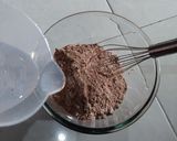 Foto langkah ke 2 dari resep Brownies kukus mekar eggles.