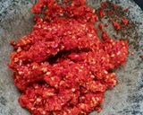 Foto langkah ke 2 dari resep Ayam goreng balado.