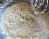 A picture of step 4 of Banana Lemon Cake.
