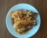 Foto langkah ke 5 dari resep Ayam Goreng Kremes.