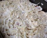 A picture of step 3 of Мясо по-французски.