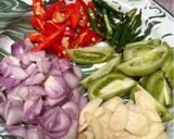 Foto langkah ke 1 dari resep Tumis Cumi Asin.