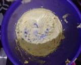Foto langkah ke 1 dari resep Simple Vanilla Cupcake (Tanpa Susu).