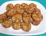 A picture of step 4 of Makai Bajri Ane Methi Na Vada.