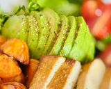 Une image de l'étape 4 de 🌱 Salade végétarienne à la patate douce rôtie et tofu fumé.