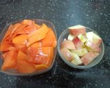A picture of step 1 of Sugar Free Apple, Papaya & Ginger Smoothie.