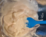 Foto del paso 2 de la receta: Bizcocho de chocolate blanco con cobertura de Milka