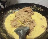 A picture of step 2 of Besan suji Mawa ladoo.