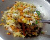 Foto langkah ke 3 dari resep Risol Ayam Sayur.