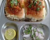मसाला पाव (masala pav recipe in marathi) रेसिपी स्टेप 4 फोटो 