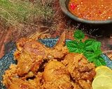 Foto langkah ke 5 dari resep Ayam Goreng Kremes.