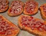 Pas rețetă Mini pizza - felii de pâine 4 fotografie