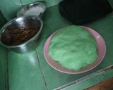 Foto langkah ke 4 dari resep Resep Mochi Pandan Isi Kacang Tanah Kenyel kenyel.