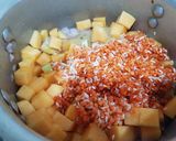 صورة لخطوة 2 من وصفة شربة العدس والقرع الأحمر صحية 😋