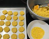 Foto langkah ke 5 dari resep Kue Kering Cornflakes Cookies.