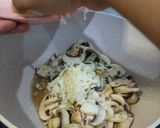Foto langkah ke 1 dari resep Tumis Buncis Jamur Champignon.