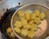 Foto langkah ke 7 dari resep Ubi goreng Kopong bentuk Bunga.