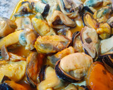 Foto del paso 8 de la receta: Mejillones congelados en escabeche caseros