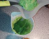 Foto del paso 3 de la receta: Canapés de crema de guisantes