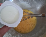 Foto del paso 3 de la receta: Bizcocho de yogur