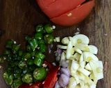 Foto langkah ke 1 dari resep Tumis Sawi Asin Pedas.