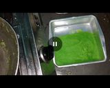 तिरंगा खट्टा मीठा हलवा (Tiranga Khatta Mitha Halwa recipe in Hindi) रेसिपी चरण 4 फोटो