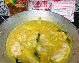 Foto langkah ke 3 dari resep Ayam Goreng Kremes.