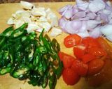 Foto langkah ke 2 dari resep Tongkol cabe hijau.