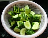 Foto langkah ke 1 dari resep TIMUN Bumbu kelapa.