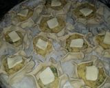 Foto del paso 5 de la receta: Canastitas de choclo con tapas de empanadas caseras