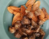 Foto langkah ke 1 dari resep Tumis jagung muda ati ampela sosis.