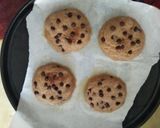 A picture of step 10 of Instant Chocolate Chip Cookies.