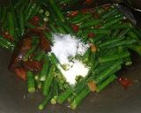 Foto langkah ke 4 dari resep Tumis kacang panjang sederhana.