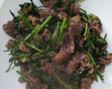 Hình bước làm 5 của món Bò xào cần tây