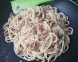 Foto del paso 2 de la receta: Espaguetis a la nata con champiñones y frutos secos