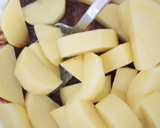 Foto del paso 3 de la receta: Rodaballo a la Plancha con Patatas Gajo y Mayonesa de Vinagre de Jerez y Soja