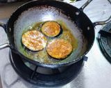 बैगुन भाजा (baigan bhaja recipe in hindi) रेसिपी चरण 4 फोटो