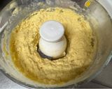 A picture of step 3 of Cookpad Valentine Matcha Heart Cake.