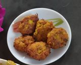 মধ্যাহ্নভোজনের থালি। (টমেটো দিয়ে মুসুরির ডাল, পোস্তর বড়া,মৌরালা মাছ ভাজা, দই চিকেন ও স্যালাড) রেসিপির ধাপ 2 ছবি