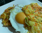 Foto del paso 6 de la receta: Tortitas de patata y verdura con huevo🍳🥕🥔🧄