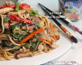 家常沙茶牛肉炒麵的食譜步驟7照片