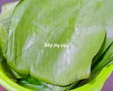 A picture of step 5 of Bánh Ít Lá Gai with Coconut Filling.