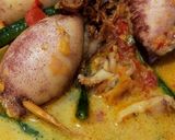 Foto langkah ke 6 dari resep Gulai Cumi Isi Tahu.