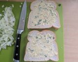 A picture of step 7 of Garlic bread toast.