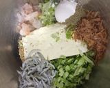 A picture of step 3 of Japanese Tofu Seafood Dumpling.